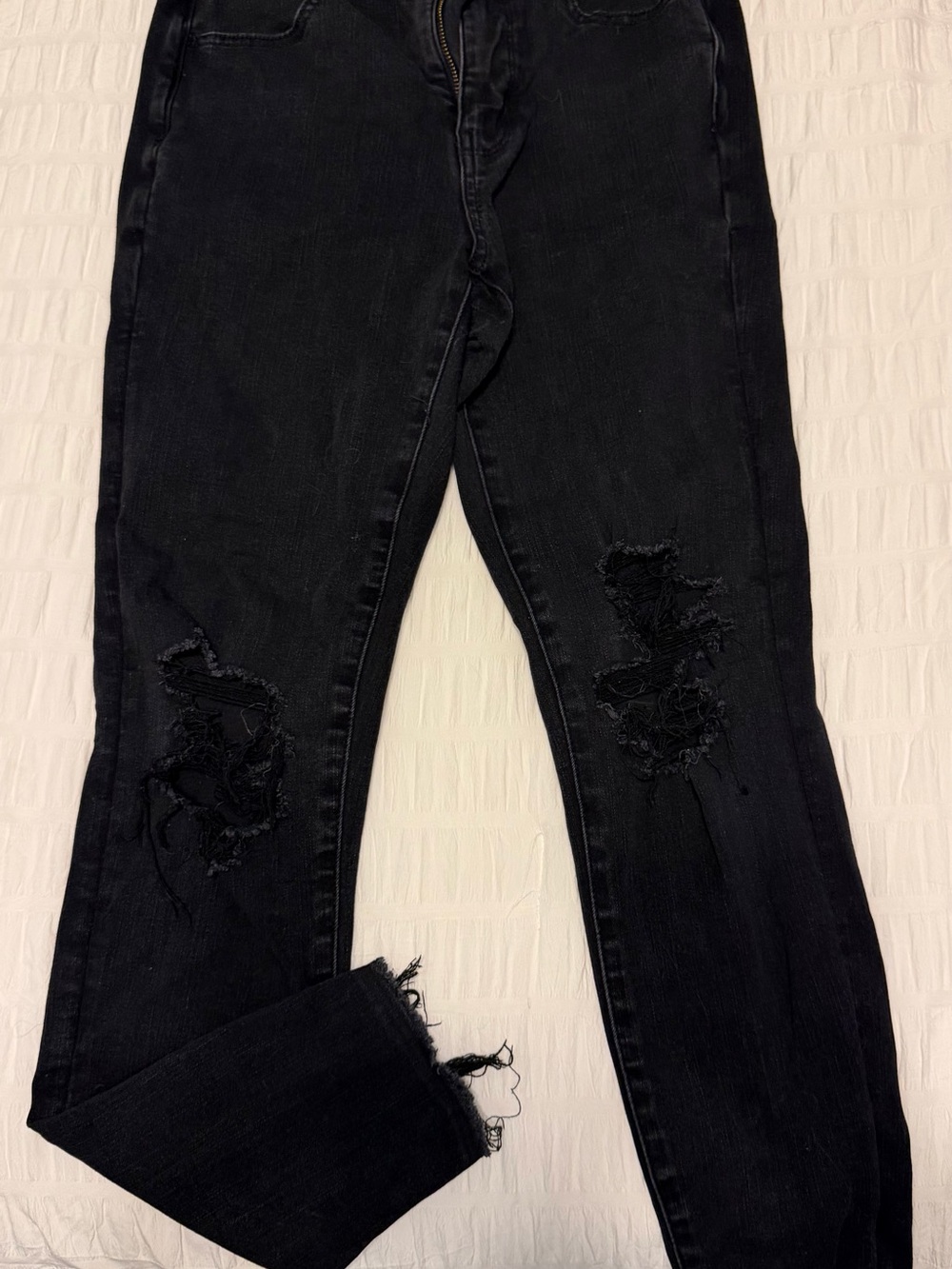 American Eagle Outfitters Black Distressed Skinny Jeans